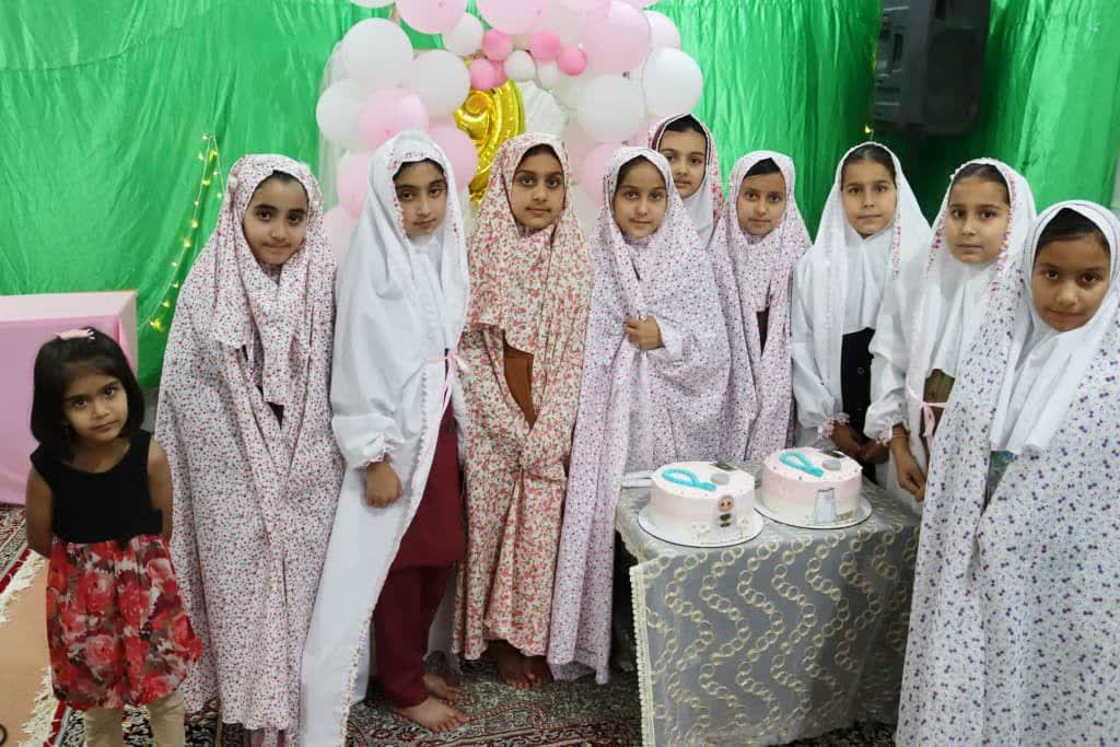 جشن تکلیف دانش آموزان روستای کندران بندرلنگه برگزار شد