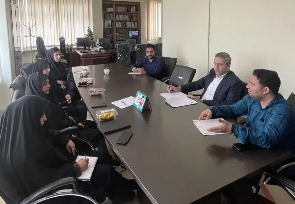 نشست هم اندیشی هسته های یاوران نماز در آذربایجان غربی برگزار شد.
