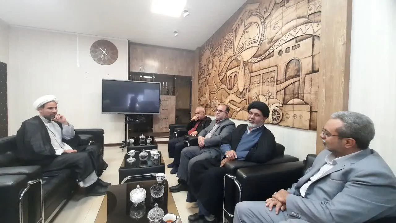 جلسه برنامه ریزی دوره آموزشی آشنایی معارف نماز و شیوه ای فرهنگ سازی نماز در سفر