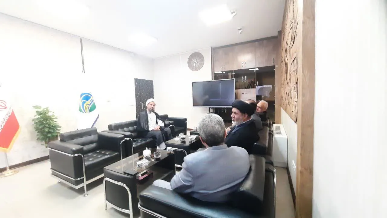 جلسه برنامه ریزی دوره آموزشی آشنایی معارف نماز و شیوه ای فرهنگ سازی نماز در سفر