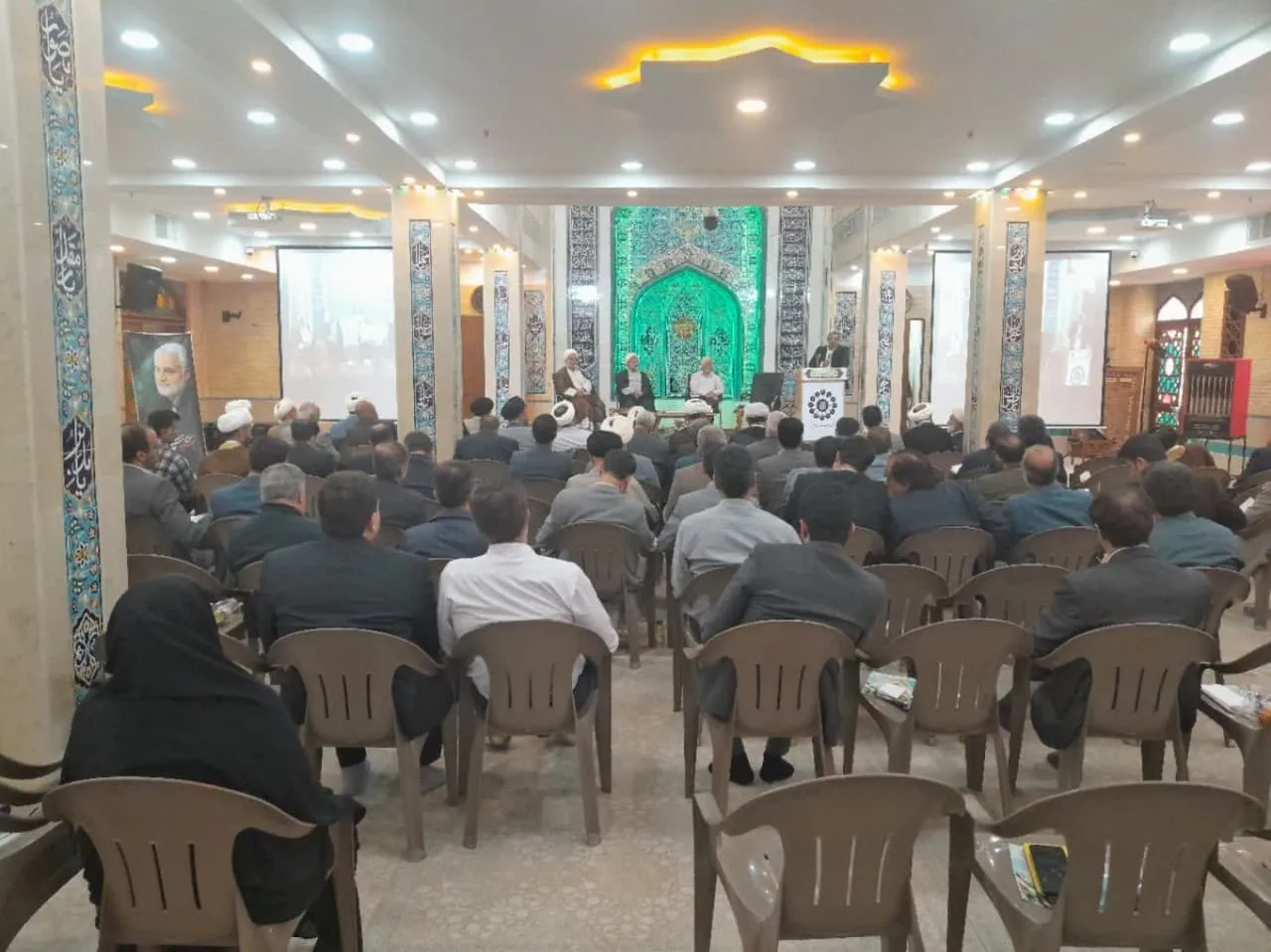 جلسه شورای اقامه نماز دبیران فارس