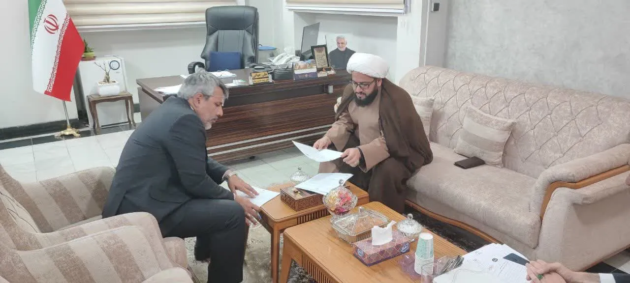 دیدار مدیر ستاد اقامه نماز لرستان با معاون توسعه مدیریت و منابع استانداری
