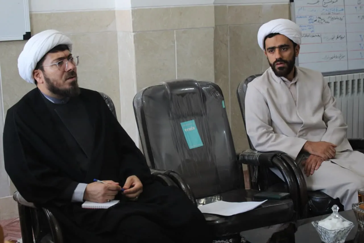 جلسه بررسی ظرفیتهای همکاری بین مرکز تخصصی نماز و مرکز خدمات حوزههای علمیه برگزار شد