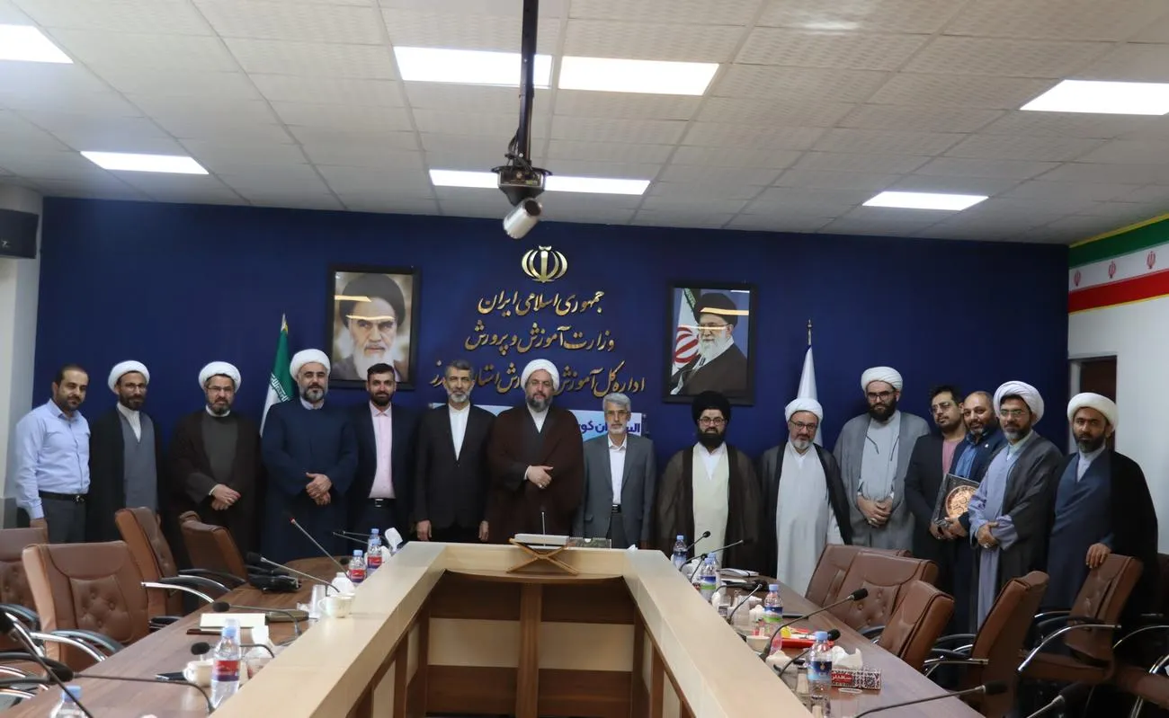 دیدار مسئولین نهادهای فرهنگی استان البرز با مدیرکل آموزش و پرورش