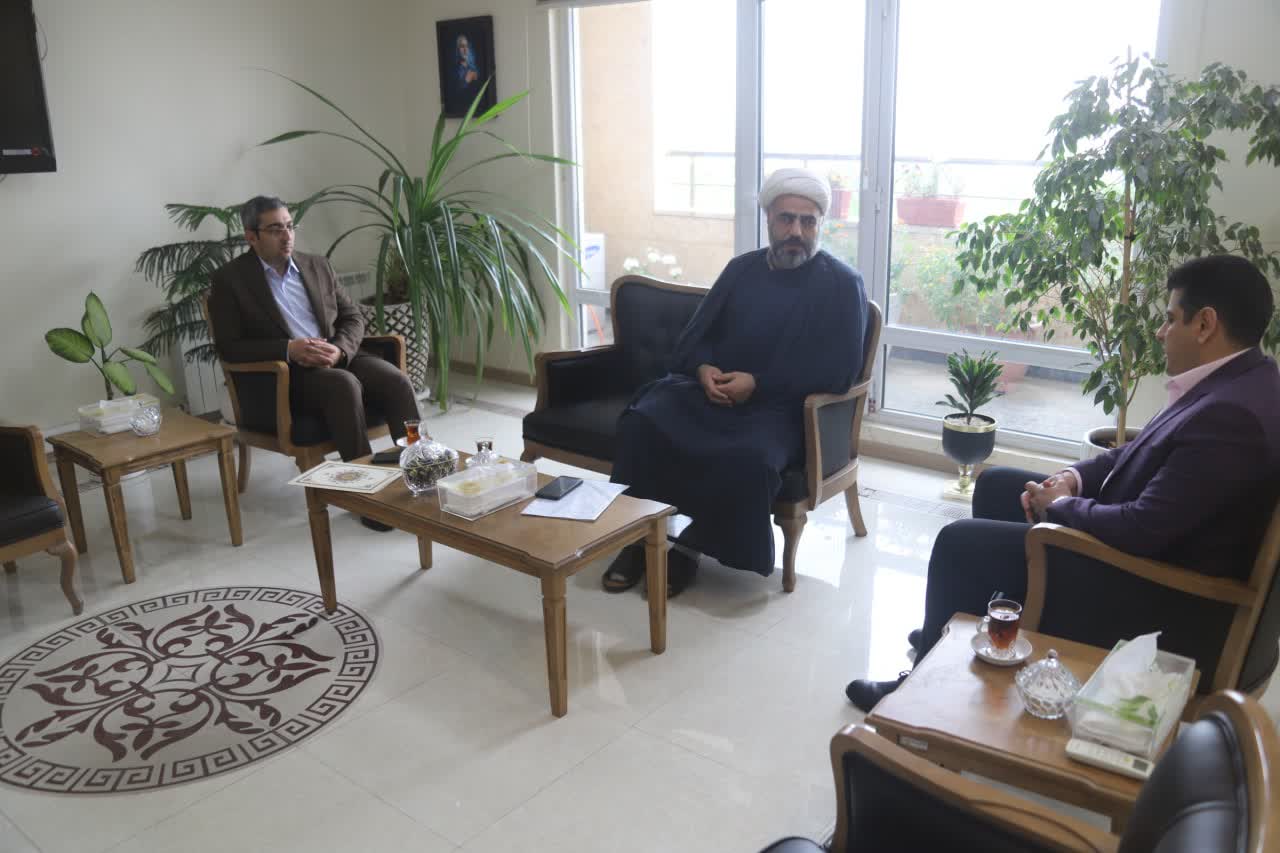 دیدار مدیرستاد اقامه نماز استان البرز با مدیرکل راه و شهرسازی استان البرز