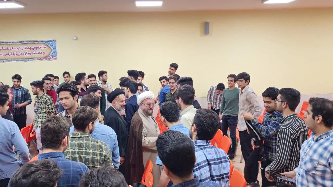 همایش نماز دانشگاه فرهنگیان آران و بیدگل کاشان