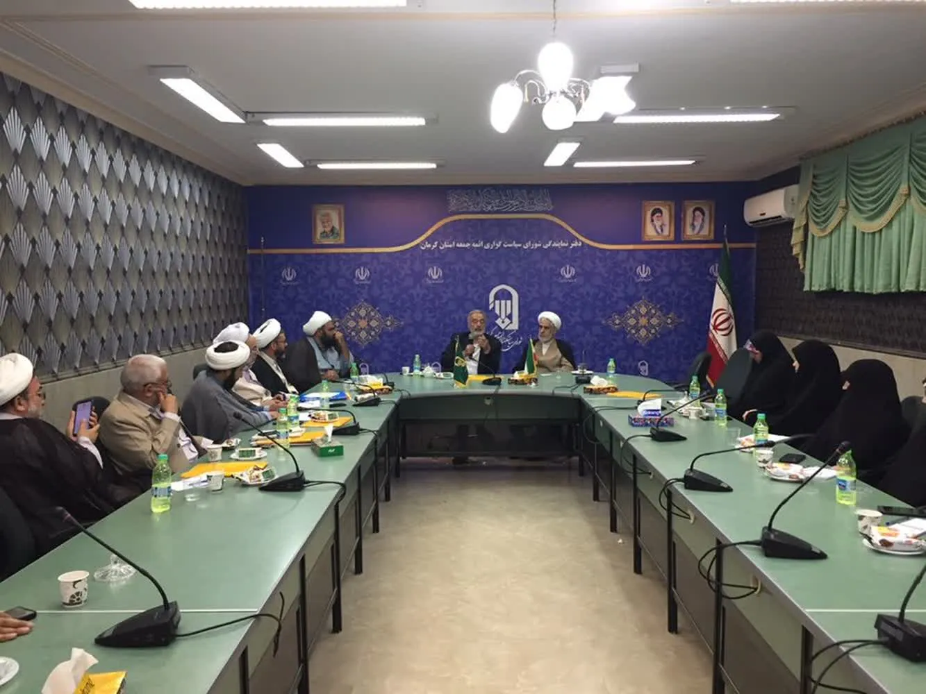 نشست مشترک کارشناسان نماز و مهدویت با حضور دکتر زرهانی در کرمان