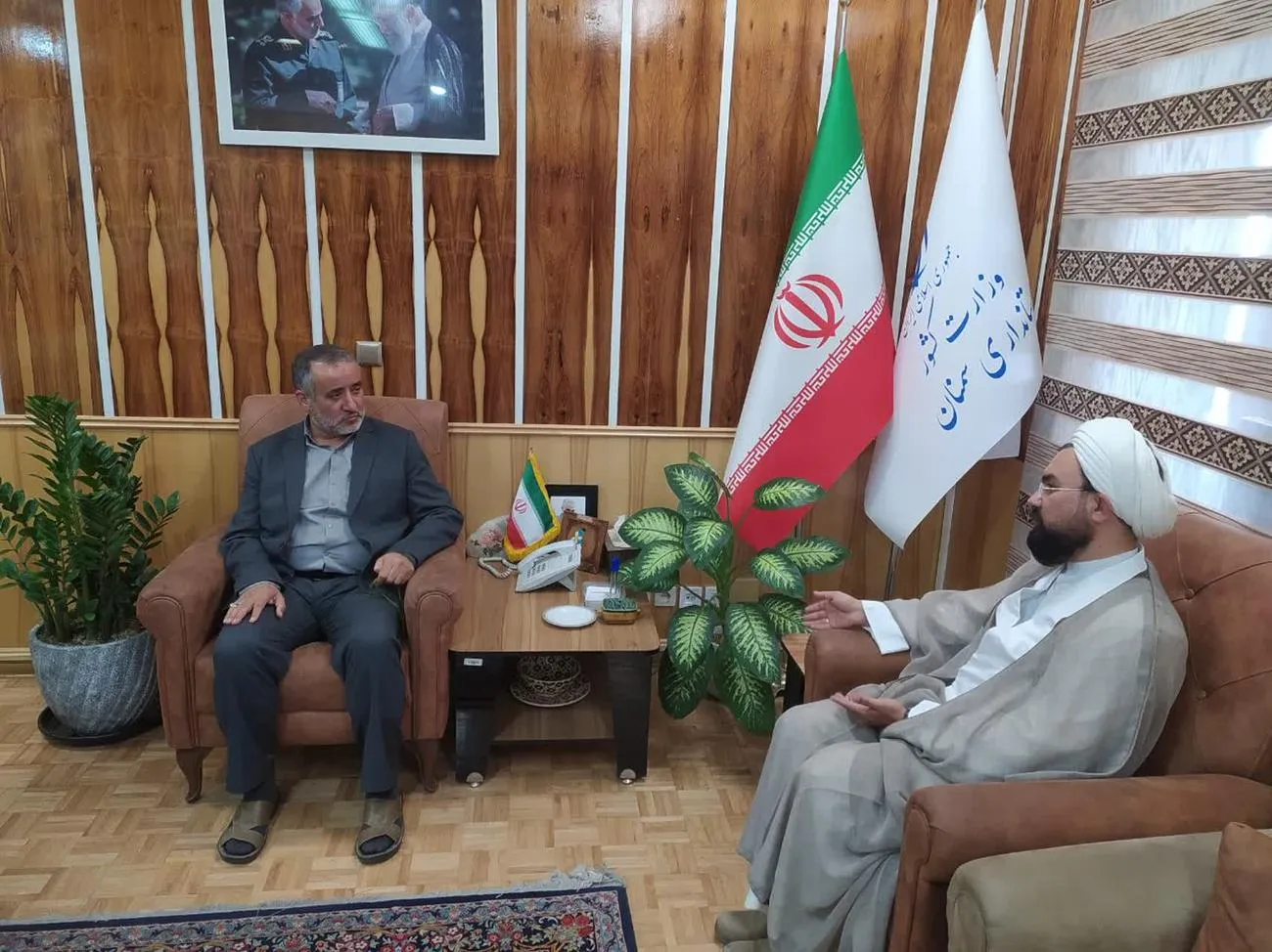 دیدار مدیر ستاد اقامه نماز استان سمنان با استاندار