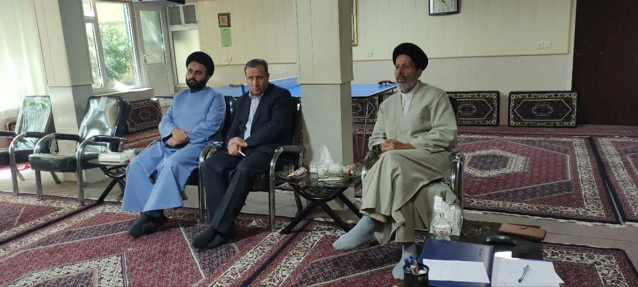 جلسه مشترک ستاد اقامه نماز و اداره کل ثبت اسناد کشور در استان همدان برگزار شد