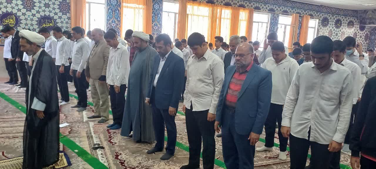 حضور مدیر ستاد اقامه نماز استان خراسان جنوبی در مدرسه علامه طباطبایی شهرستان بیرجند