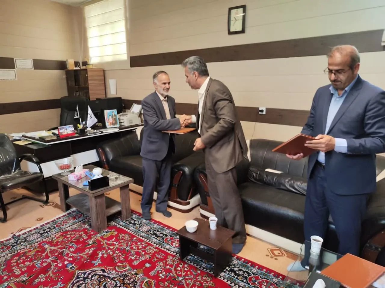 مدیرعامل شرکت آب و فاضلاب استان با مدیر ستاد اقامه نماز استان ایلام دیدار کرد