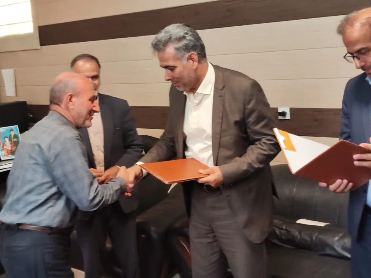 مدیرعامل شرکت آب و فاضلاب استان با مدیر ستاد اقامه نماز استان ایلام دیدار کرد