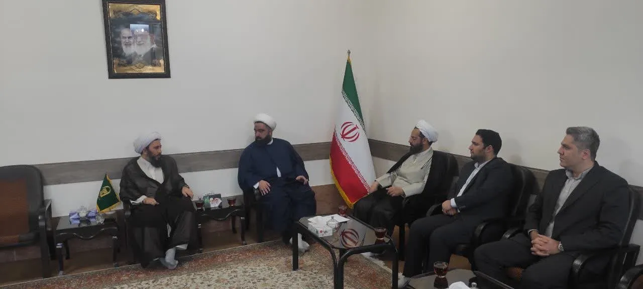 دیدار مدیر ستاد اقامه نماز آذربایجان غربی با امام جمعه خوی