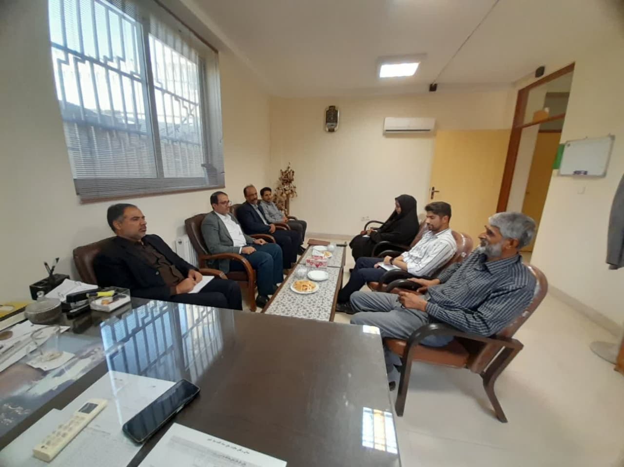 دیدار و گفتگو
