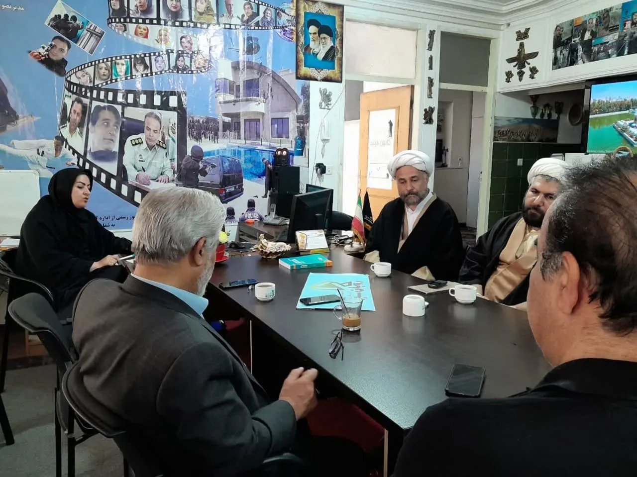 دیدار آقاجانی با مدیر روبان سبز