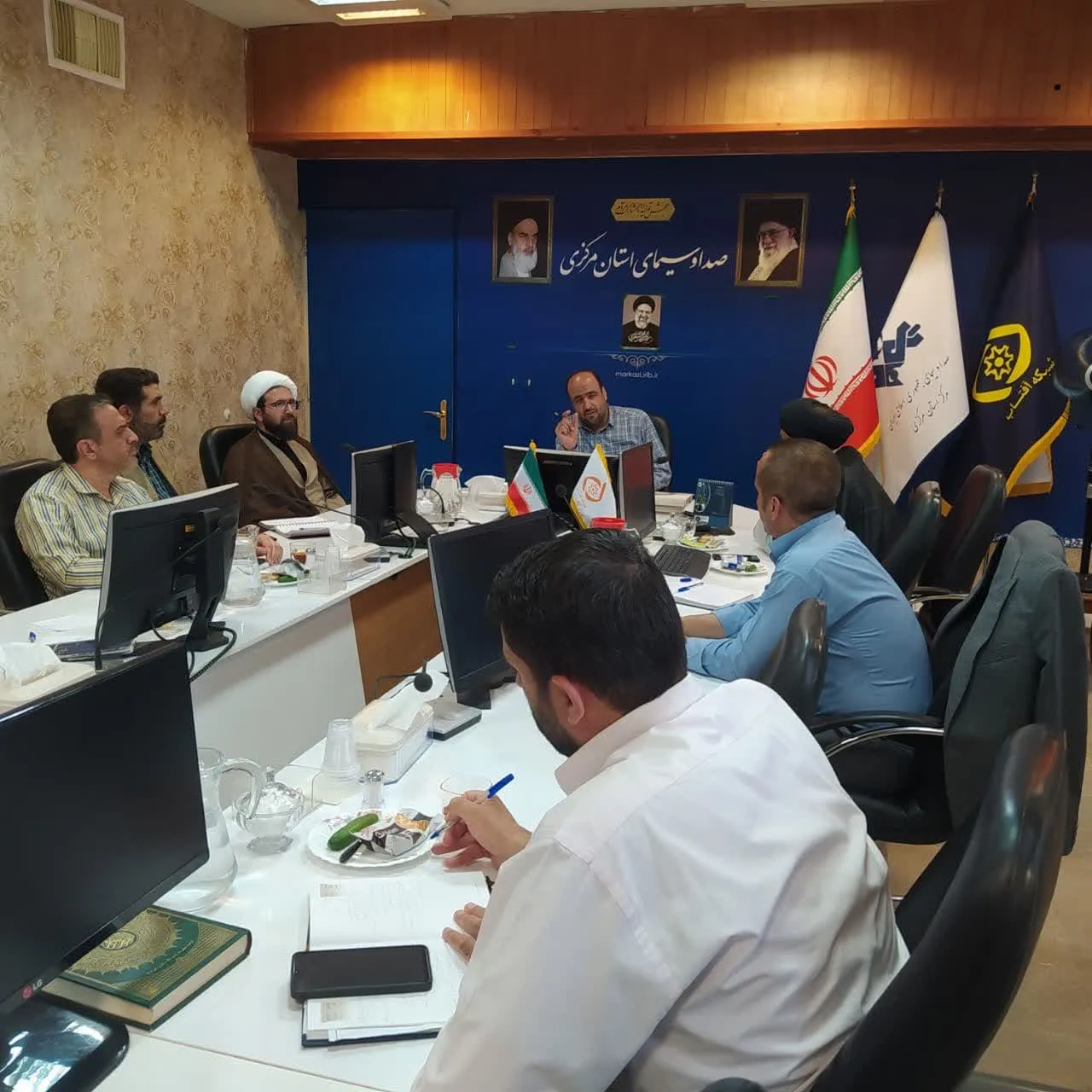 جلسه تصمیم گیری جهت رونق بخشی نماز مساجد استان مرکزی