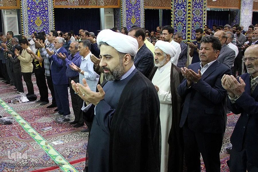 اقامه نماز عید قربان در استان دارالعباده یزد