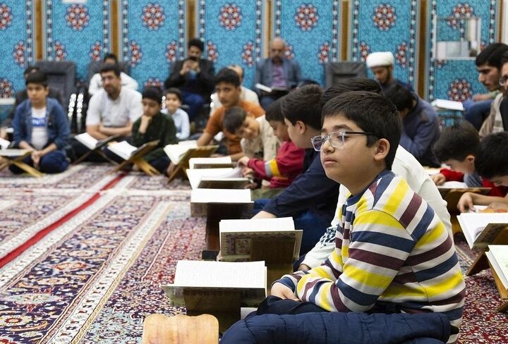 قرآنآموزیِ متفاوت در مسجد ارشادالرضا(ع)