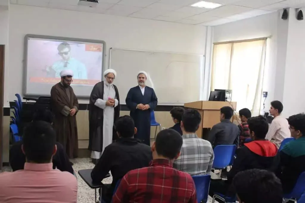 دوره های آموزشی معراج با حضور اساتید مرکز تخصصی نماز مشهد برگزار شد