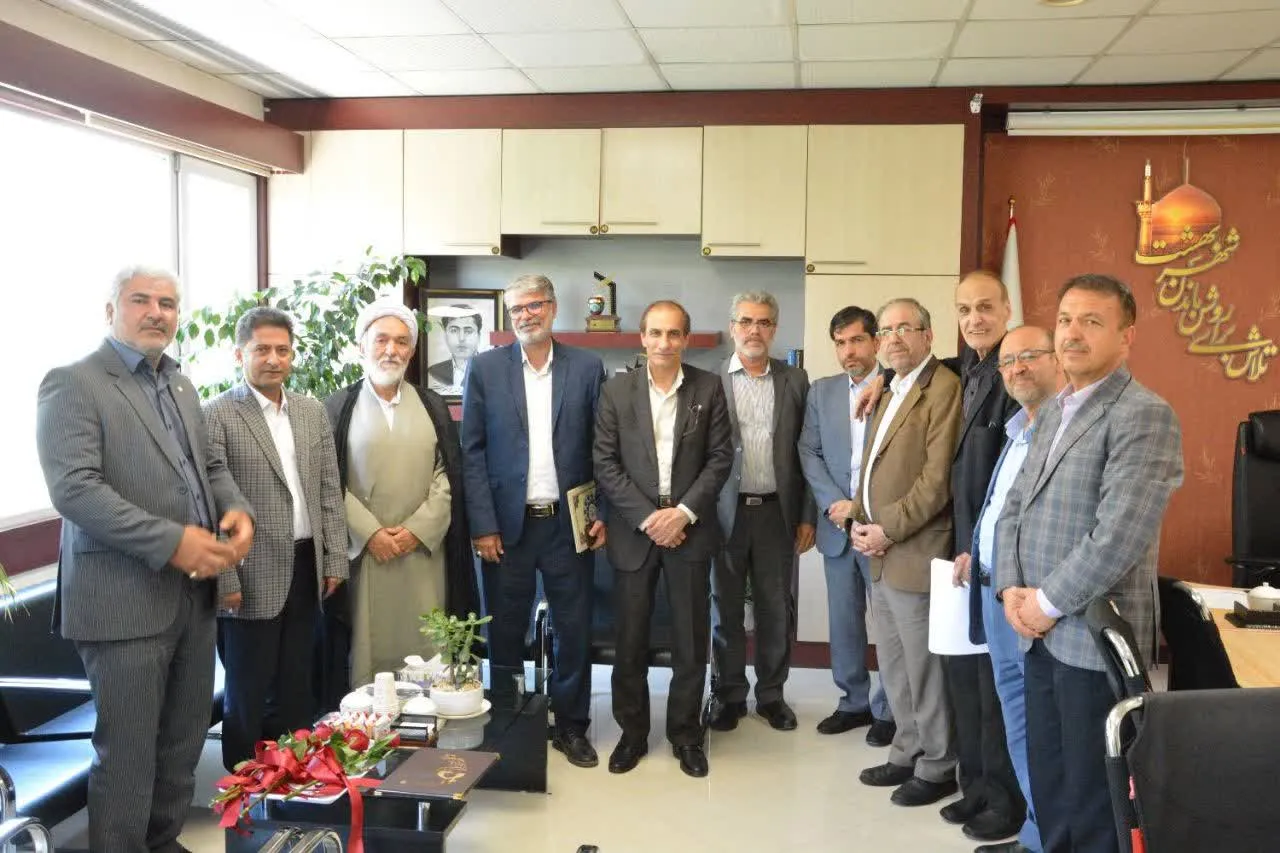 تقدیر از شرکت توزیع برق مشهد به عنوان دستگاه اجرایی برتر در اقامه نماز
