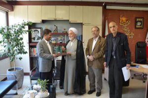 تقدیر از شرکت توزیع برق مشهد به عنوان دستگاه اجرایی برتر در اقامه نماز