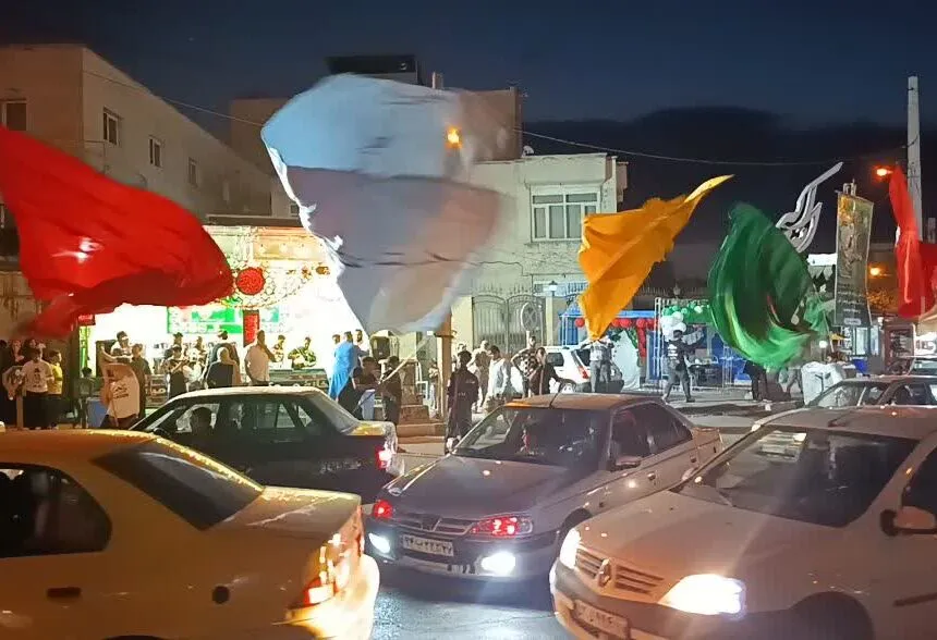 ستاد اقامه نماز آذربایجان غربی جشنی به مناسبت غدیر در ارومیه با حضور ۲۰۰۰ نفر برگزار کرد.