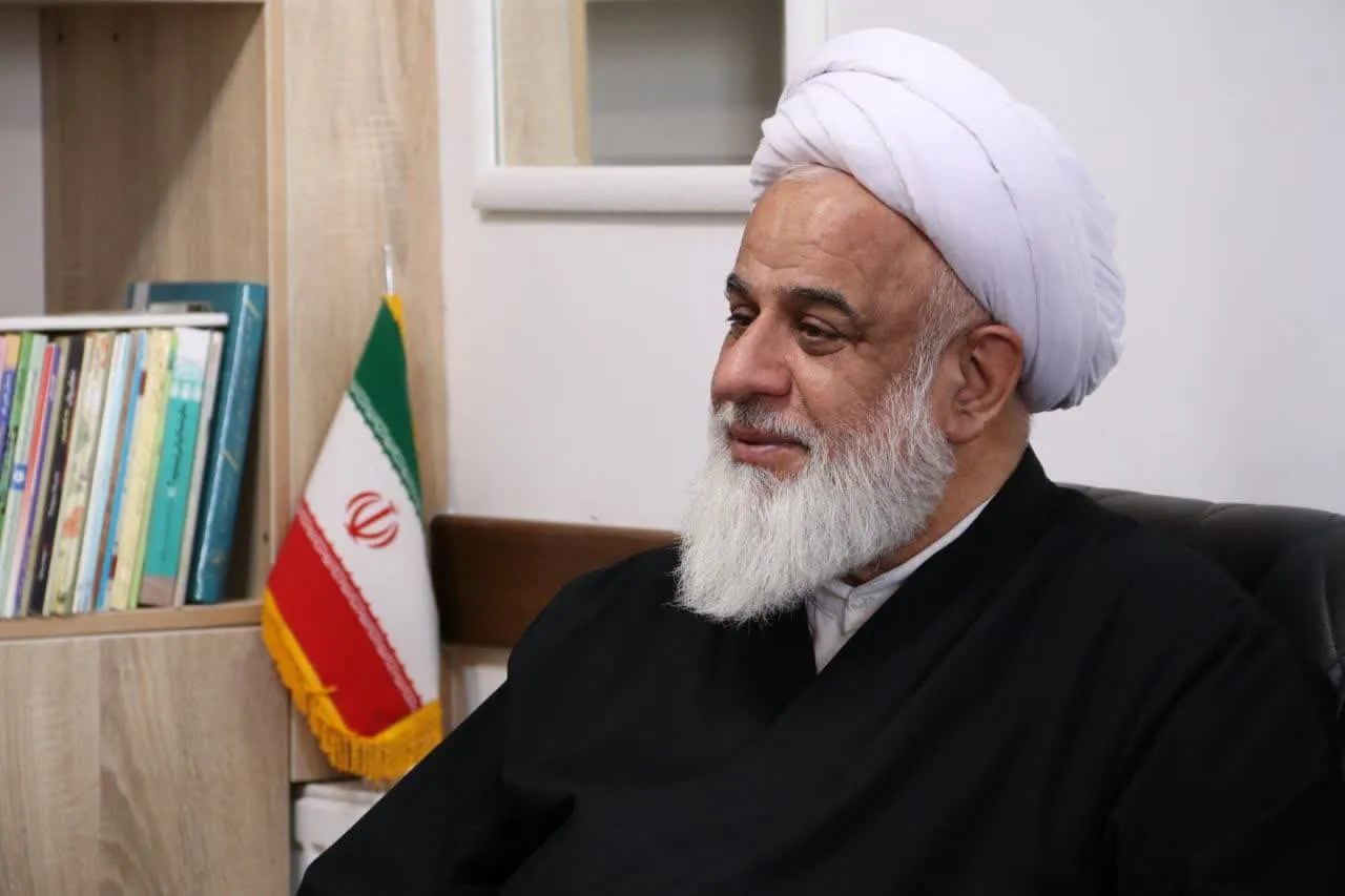 مدیر اقامه نماز استان قزوین با امام جمعه شهرستان آبیک دیدار کردند