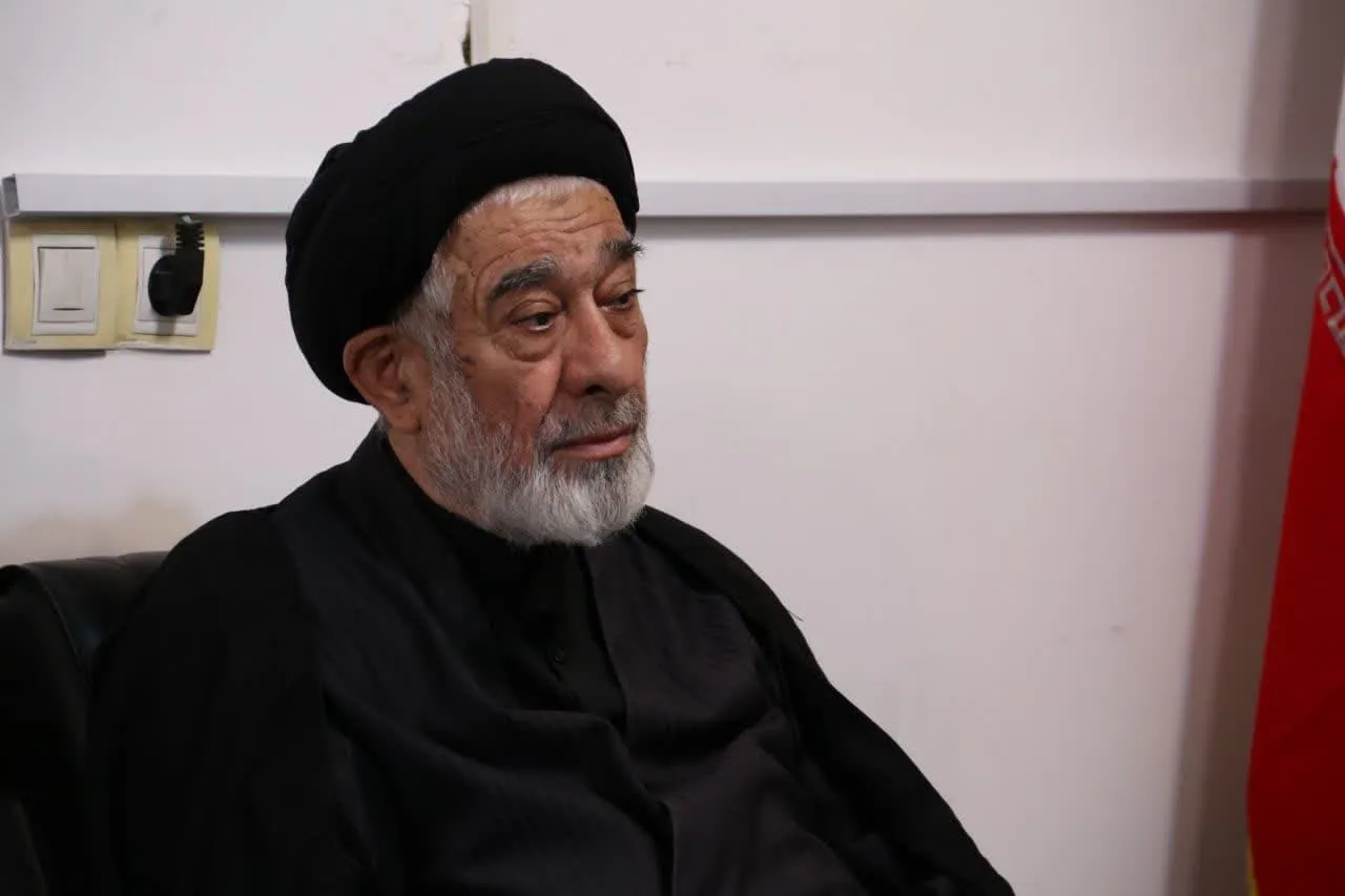 مدیر اقامه نماز استان قزوین با امام جمعه شهرستان آبیک دیدار کردند