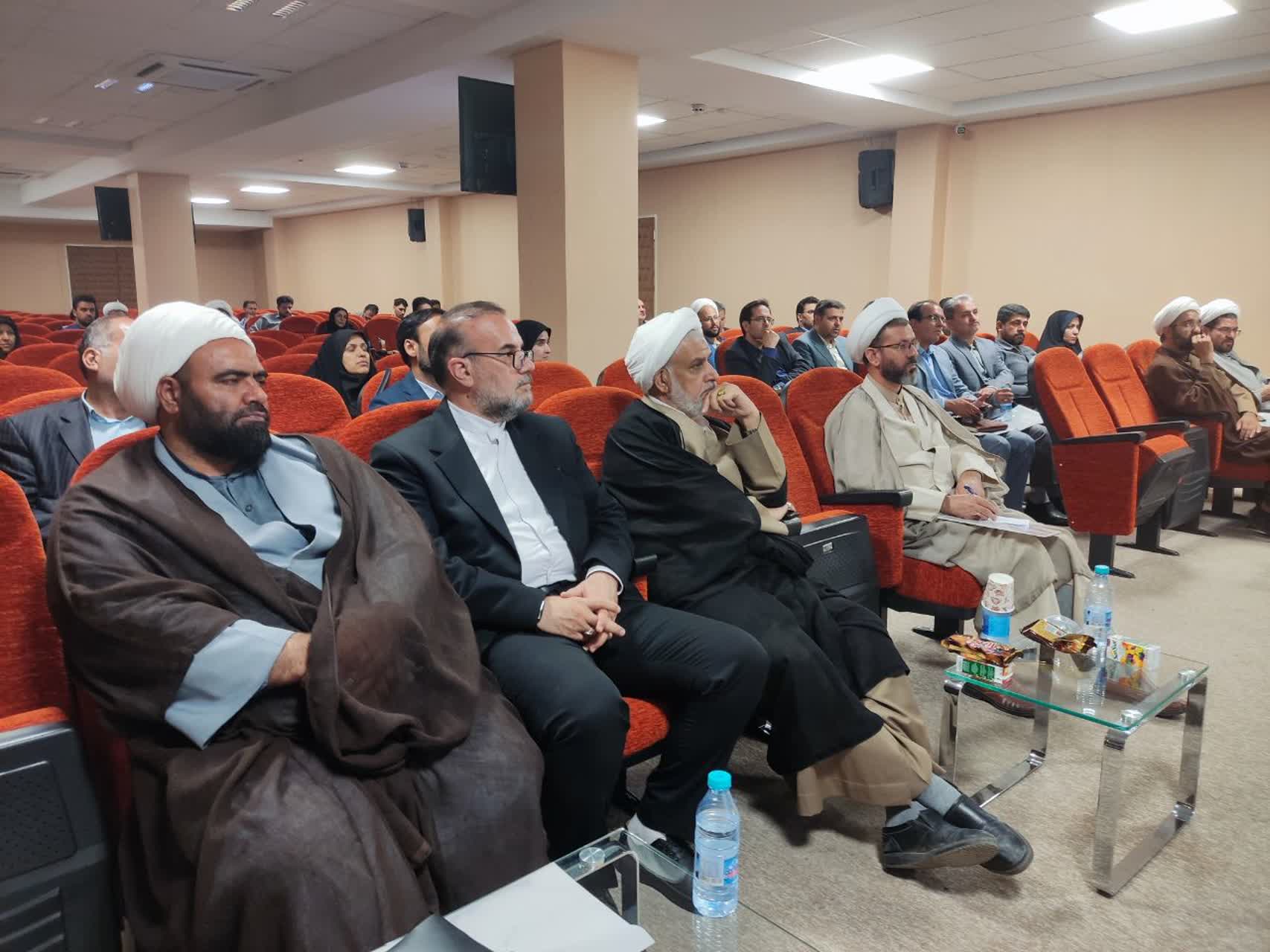 دومین گردهمایی رابطین مهدویت ادارات دولتی در کرمان