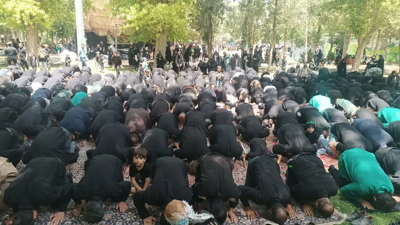 نماز ظهر عاشورا در شهر های استان کردستان اقامه شد