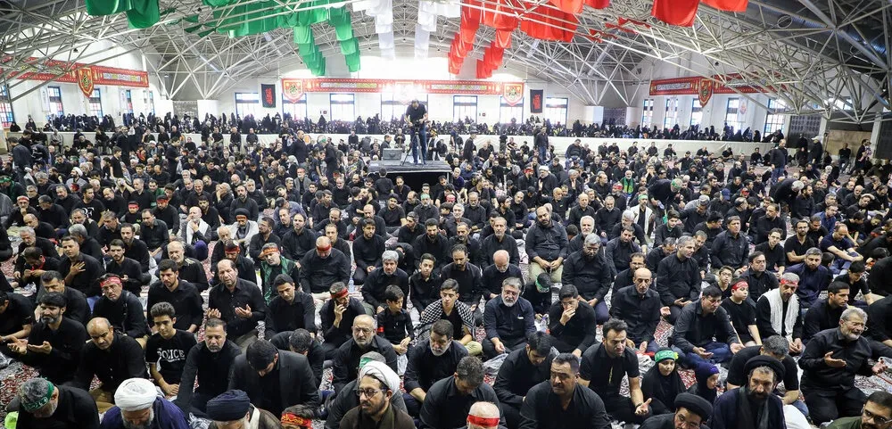 نماز ظهر عاشورا اصفهان ۱۴۰۳