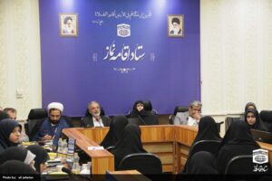 نشست صمیمی دختران دانش آموزان با رئیس ستاد اقامه نماز کشور