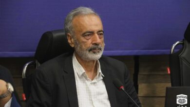 نشست صمیمی دختران دانش آموزان با رئیس ستاد اقامه نماز کشور