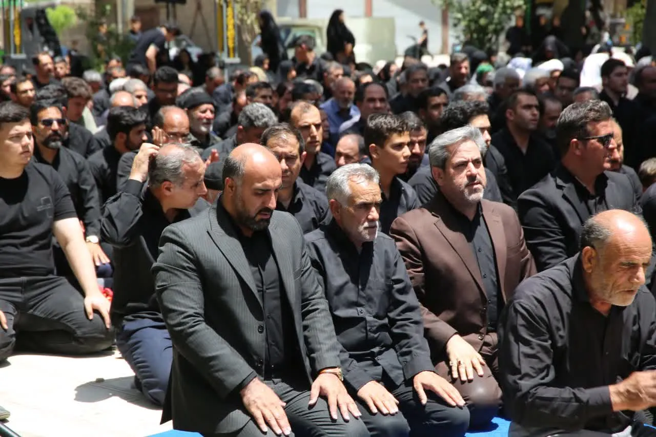نماز ظهر عاشورا در سراسر استان همدان اقامه شد