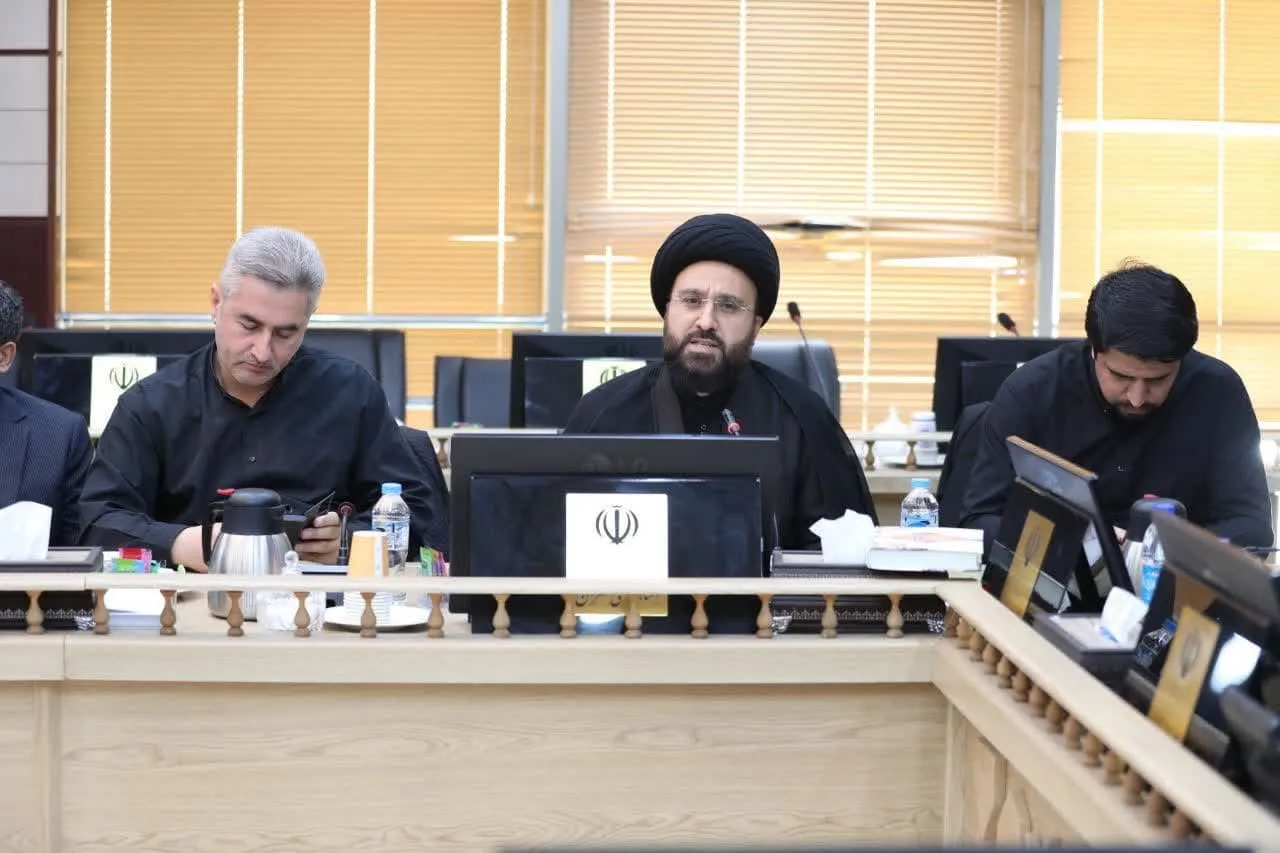 جلسه شورای فرمانداران استان تهران تهران با حضور مدیر ستاد اقامه نماز برگزار شد