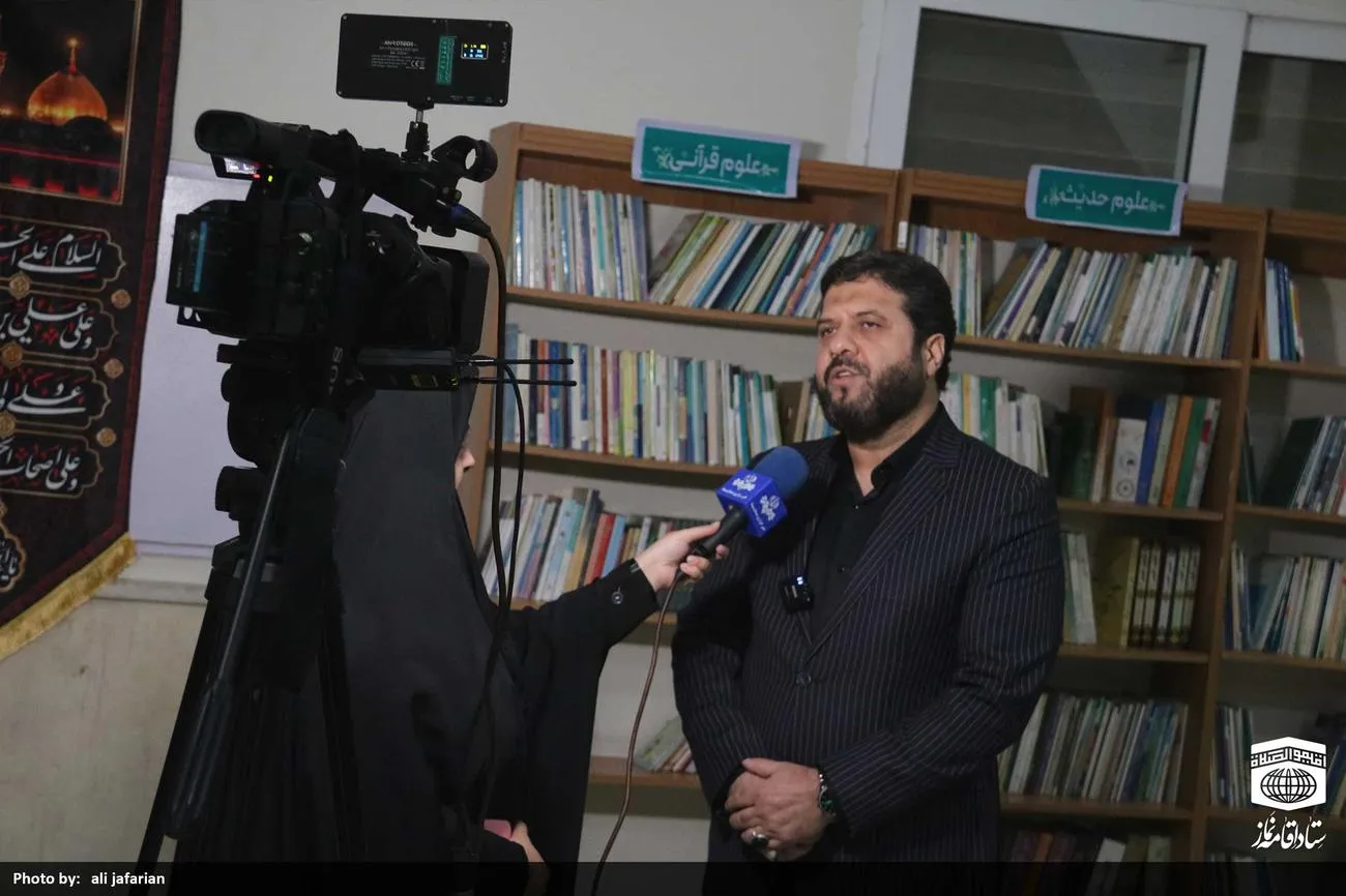 اولین محفل شعر نماز برگزار شد