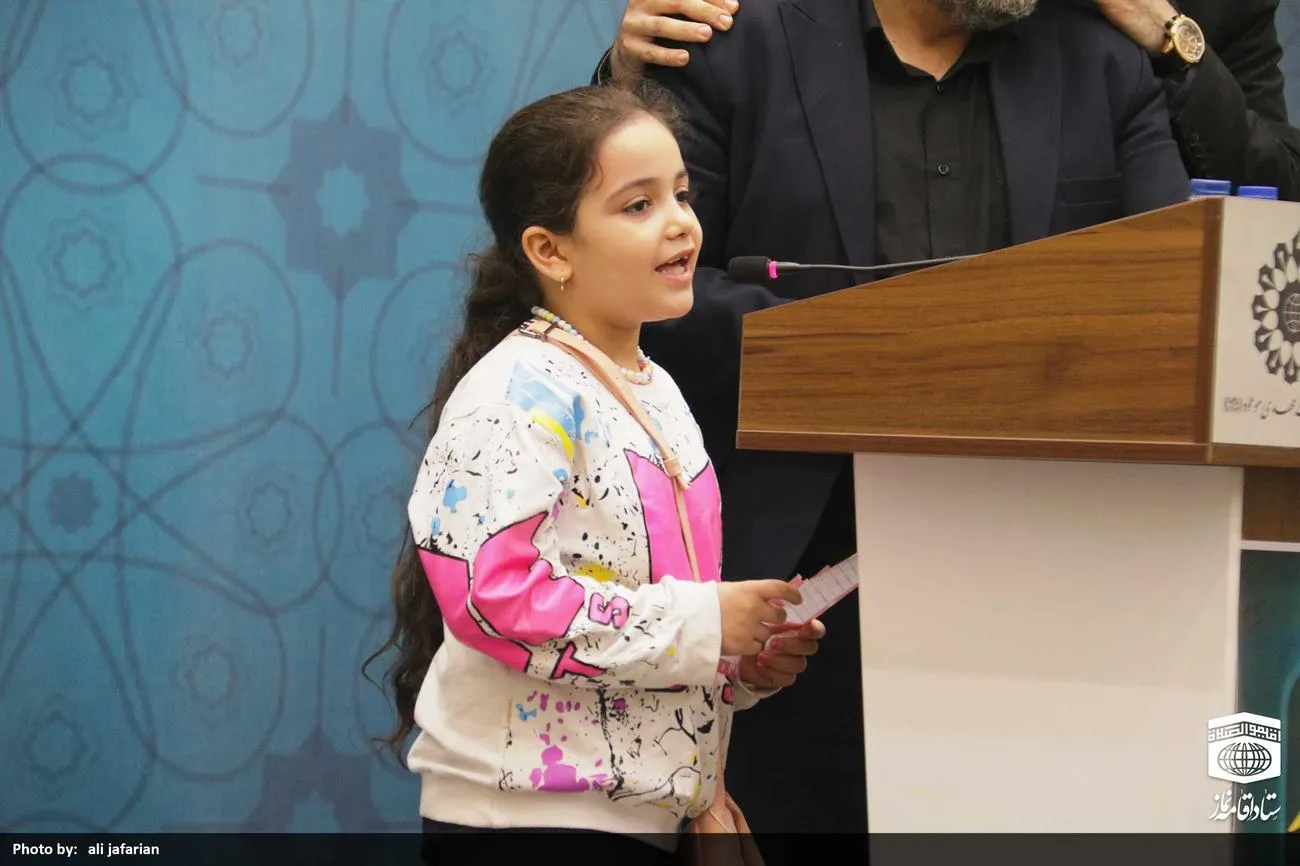 اولین محفل شعر نماز برگزار شد