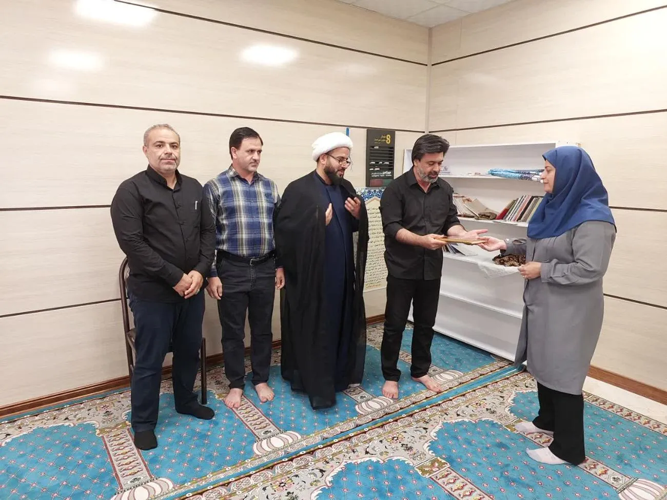 تقدیر از فعالان نماز و موذنین و مکبرین مساجد و ادارات استان لرستان