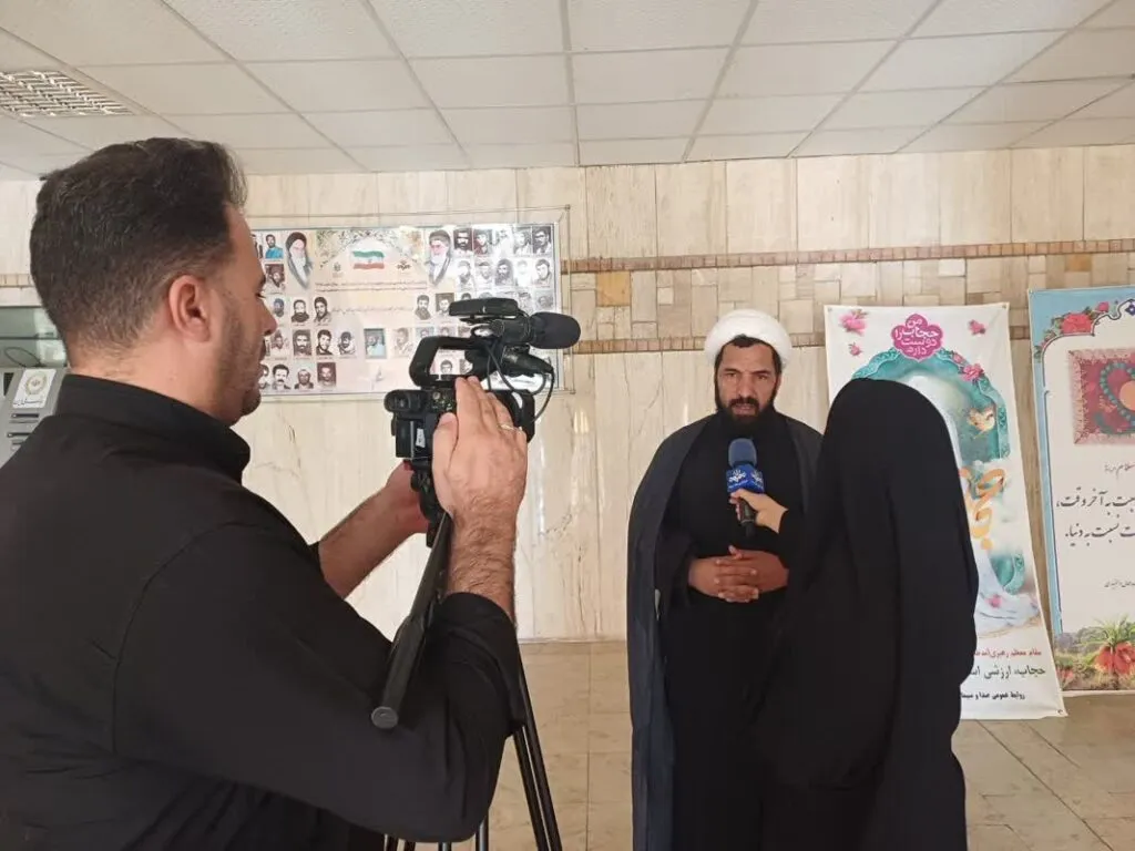 حضور مدیرستاد اقامهنماز استان در رادیوجهانبین بامحوریت دهه ترویج نماز و تکریم مساجد