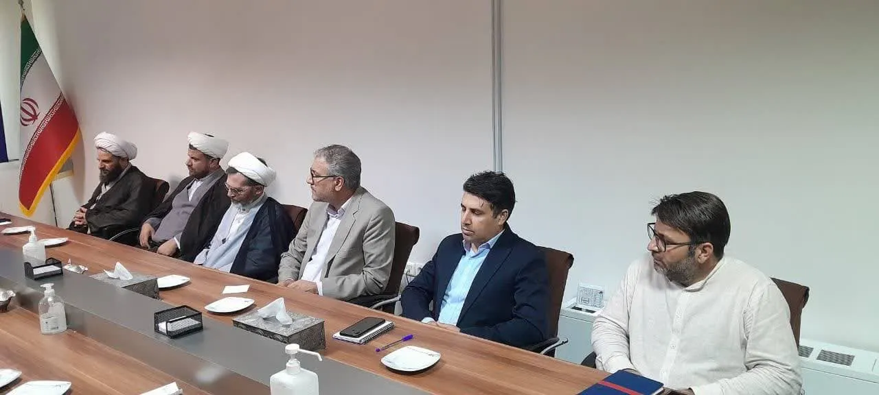 برگزاری نشست هماندیشی امامان جماعت و دبیران اقامه نماز دستگاههای تابعه وزارت تعاون، کار و رفاه اجتماعی آذربایجان غربی