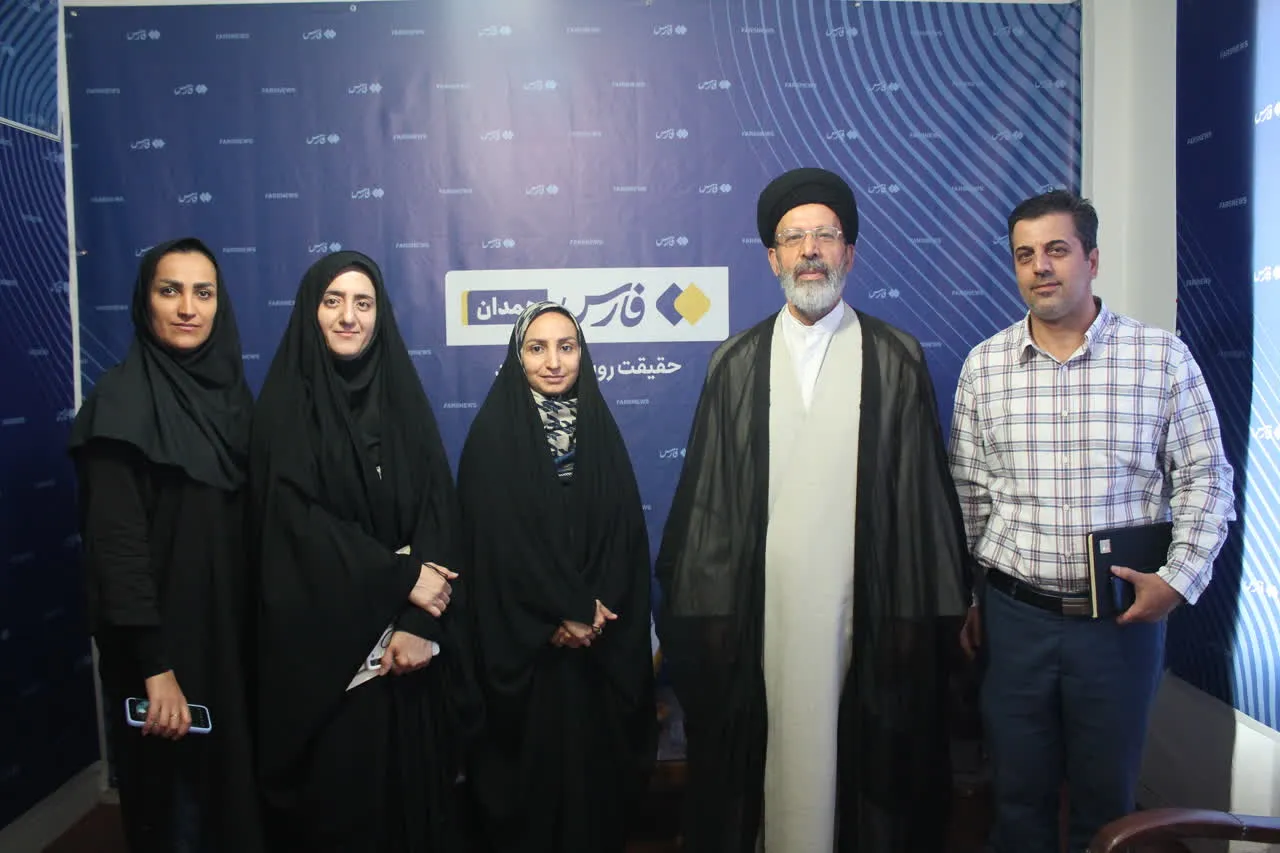 تقدیر از خبرنگاران فعال حوزه نماز استان همدان