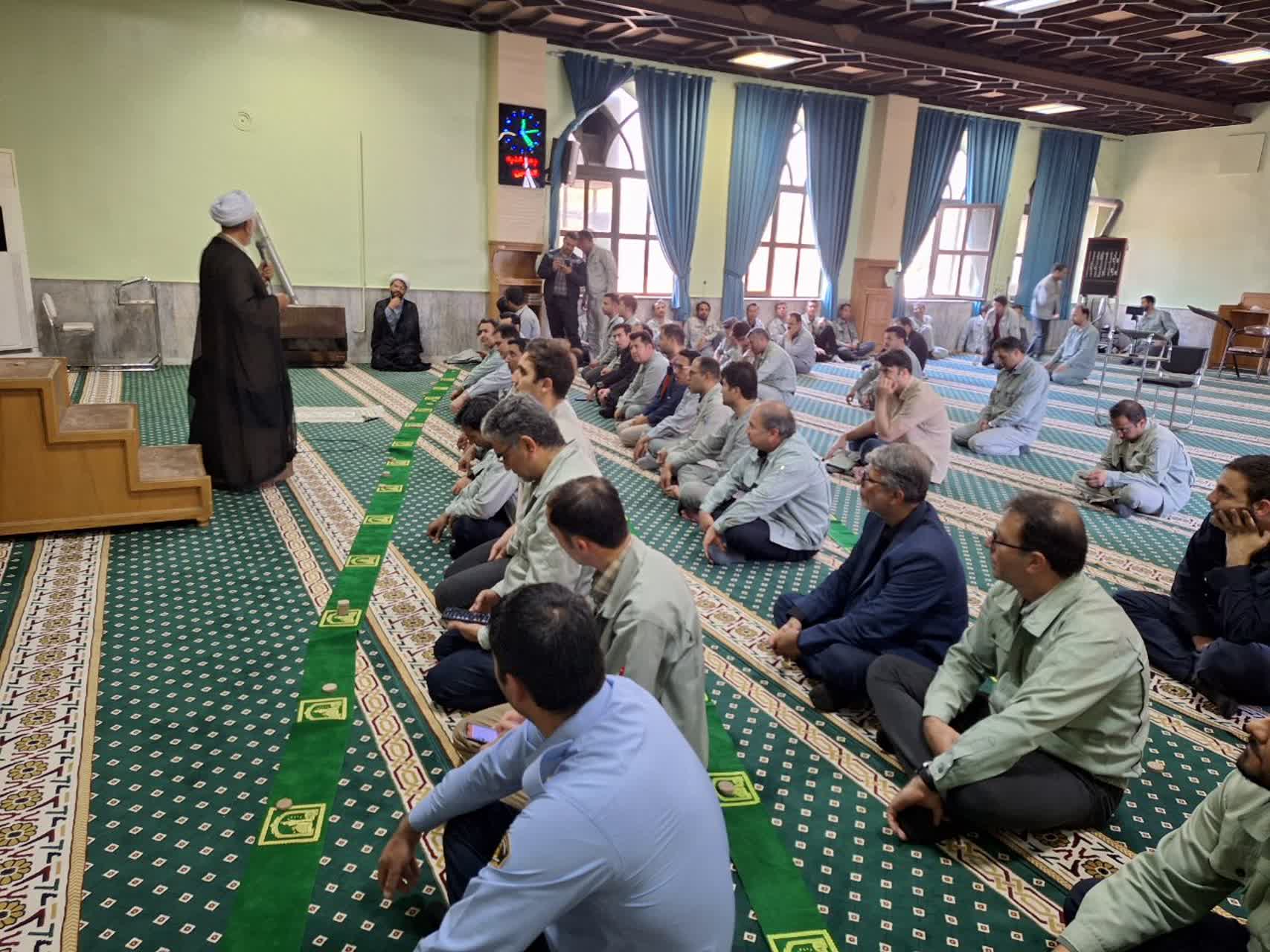 مدیر ستاد اقامه نماز از شرکت فولاد خراسان بازدید کرد