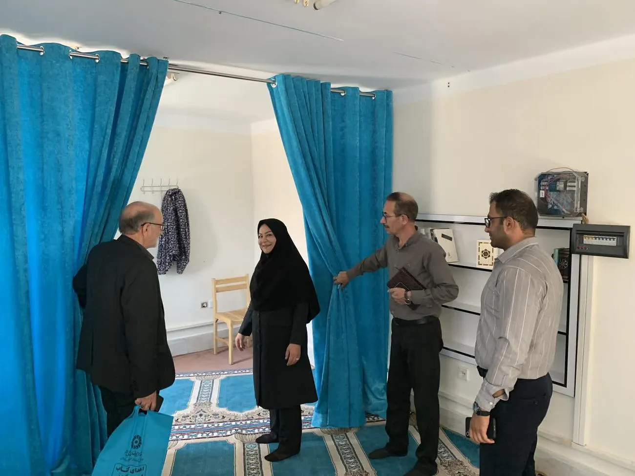از نمازخانه های دستگاه های اجرایی شهرستان سنندج بازدید به عمل آمد