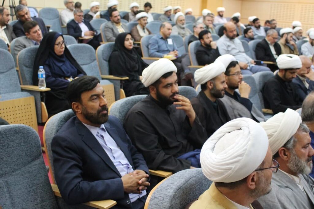 نشست فصلی دبیران و امامان جماعت دستگاه های اجرایی خراسان شمالی