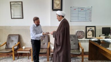 از خبرنگاران برتر حوزه نماز استان قم تجلیل شد