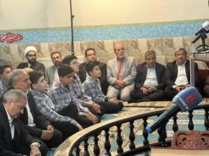 ببینید/ نماز؛انسان ساز و جامعه ساز است/دانش آموزان را با معرفت نماز آشنا کنیم