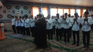 نواختن زنگ نماز واقامه نماز جماعت در اولین روز بازگشایی مدارس خراسان جنوبی