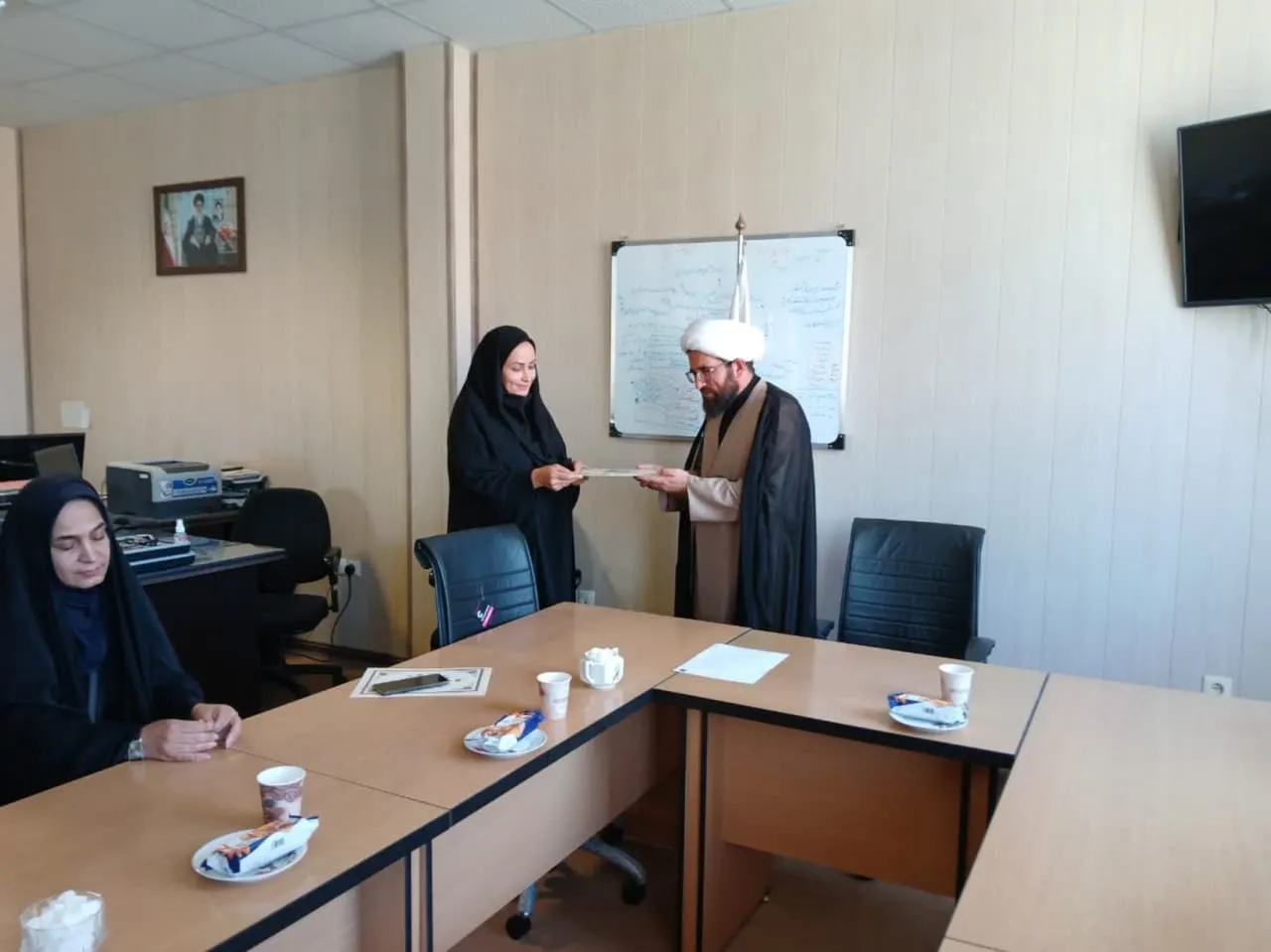 از خبرنگاران فعال در حوزه نماز استان مرکزی تقدیر شد