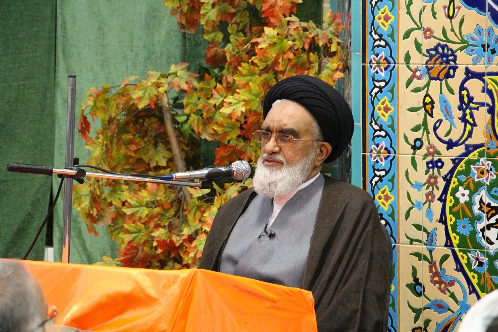 آیین زنگ نماز مدارس در قم برگزار شد