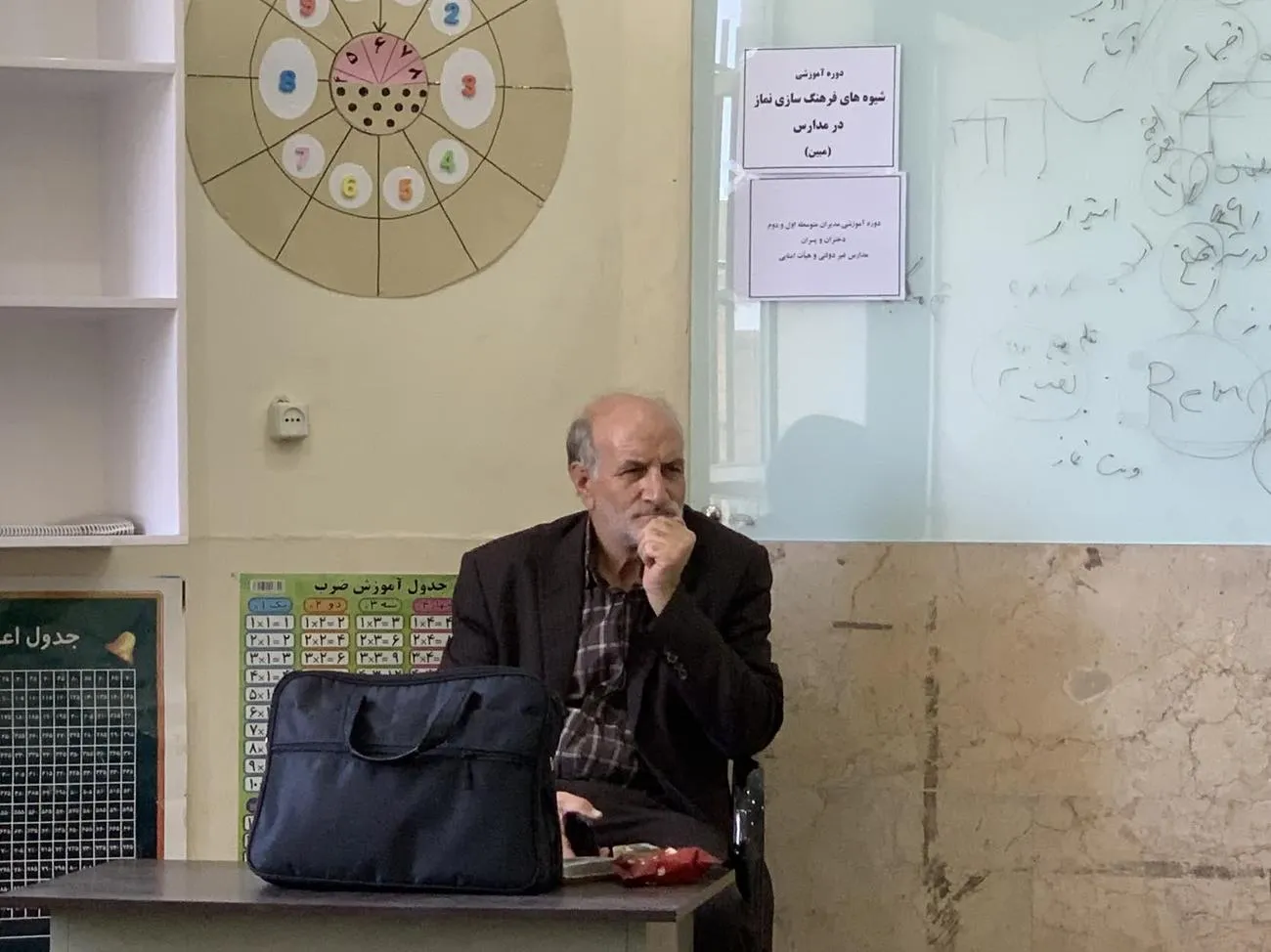 دوره های آموزشی با محوریت نماز در استان کردستان برگزار شد